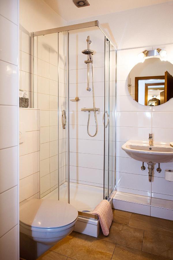 Rehlinger Hof Hotell Rehlingen Exteriör bild