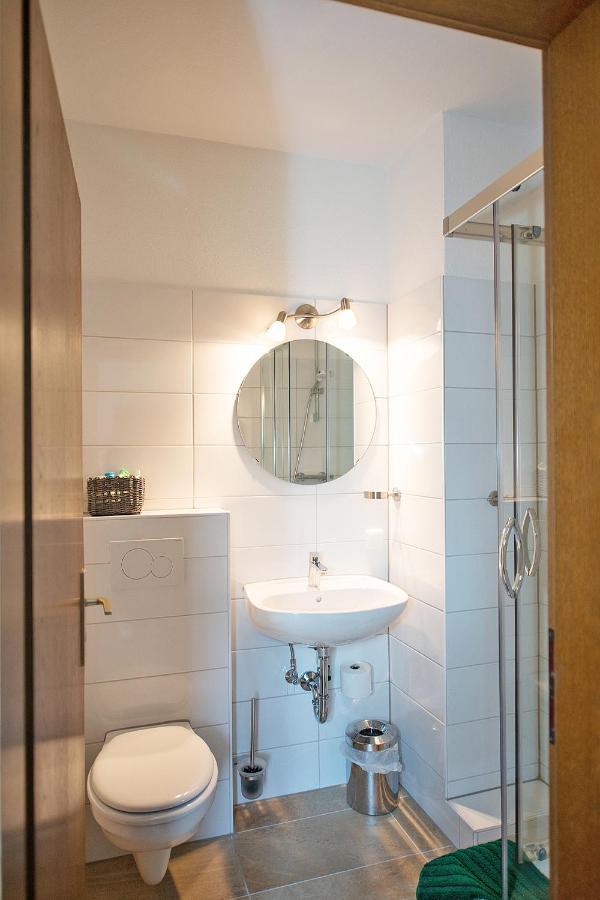 Rehlinger Hof Hotell Rehlingen Exteriör bild